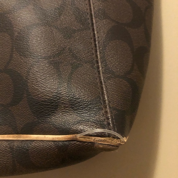 Coach Peyton signature shoulder bag - Picture 7 of 9